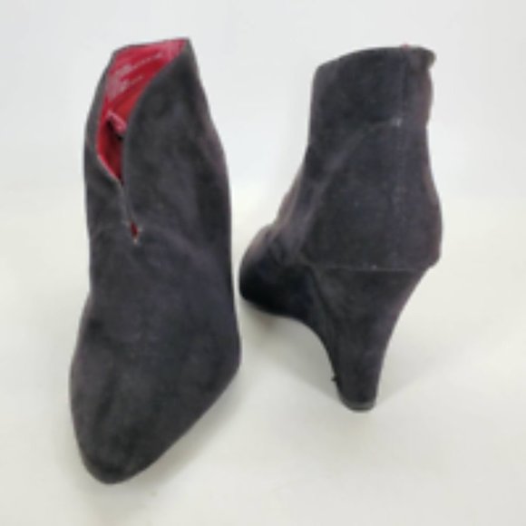 Express Womens Ankle Boots Booties Black Wedge Heels Pointed Toe Pull‎ Ons 8 - Picture 3 of 10